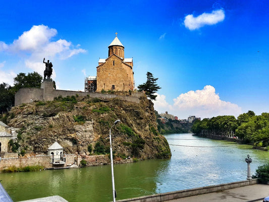 Metekhi Church: A Symbol of Faith and History in Tbilisi