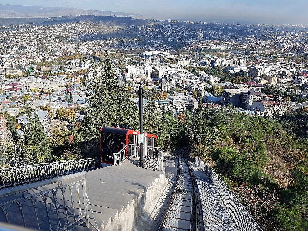 Funicular Park (ფუნიკულიორის პარკი): A Journey Through History and Beauty in Tbilisi